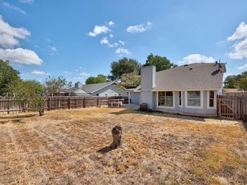302 Splitrock ST