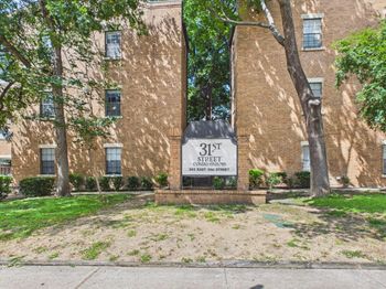203 E 31st ST