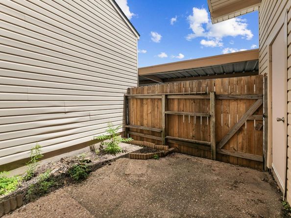 8400 Jamestown DR 406, Austin TX 78758