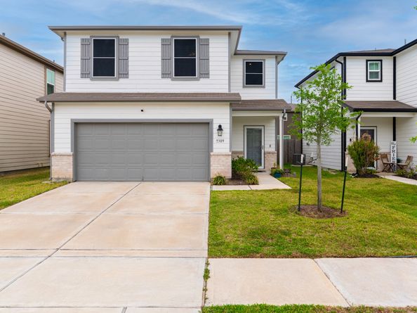 7309 Hobby Wind Ridge Drive, Houston TX 77075
