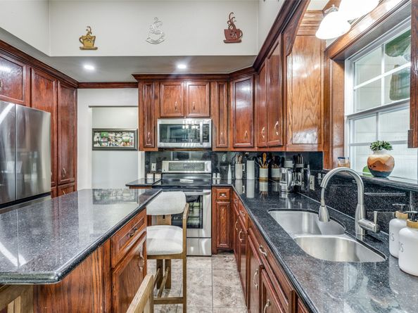 7953 Hammerly Boulevard, Houston TX 77055