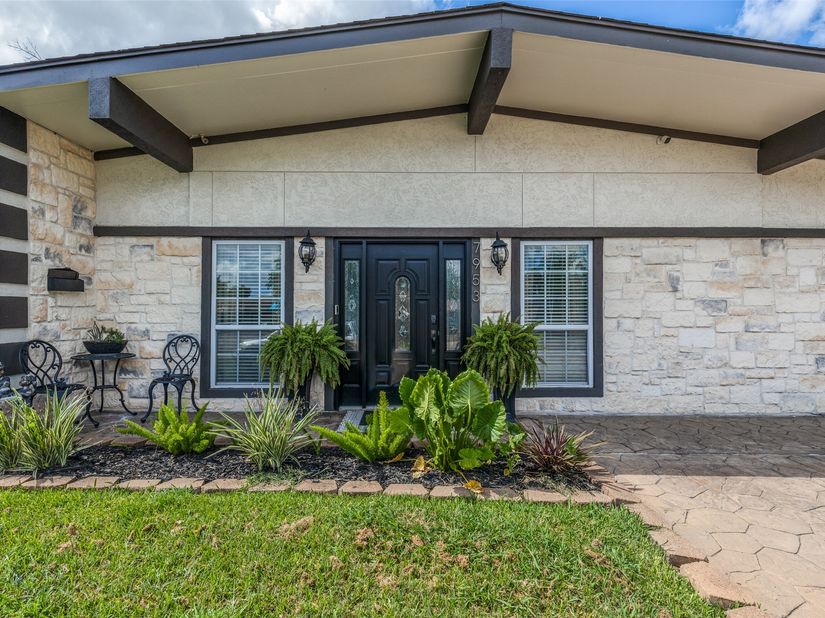 7953 Hammerly Boulevard, Houston TX 77055