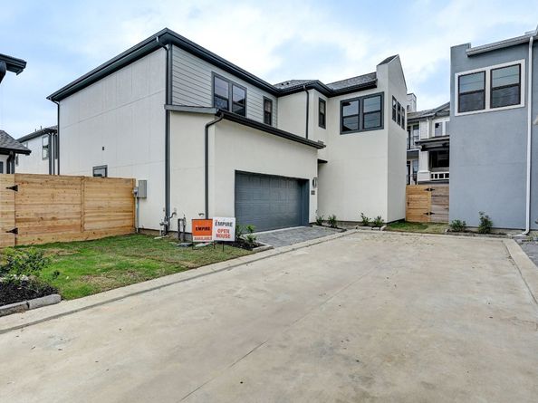 12008 Royal Oaks Banner Way, Houston TX 77082