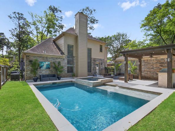 14 Treestar Place, The Woodlands TX 77381