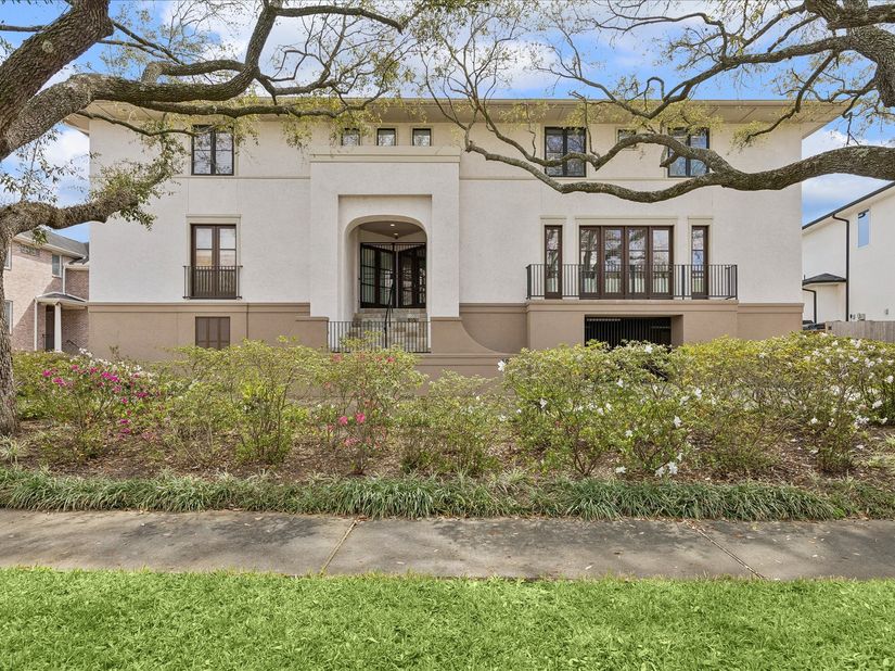 5027 Heatherglen Drive, Houston TX 77096