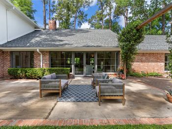 802 Flint River Drive