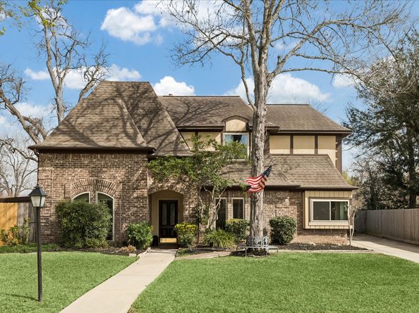 1207 Deerfield Road, Richmond TX 77406