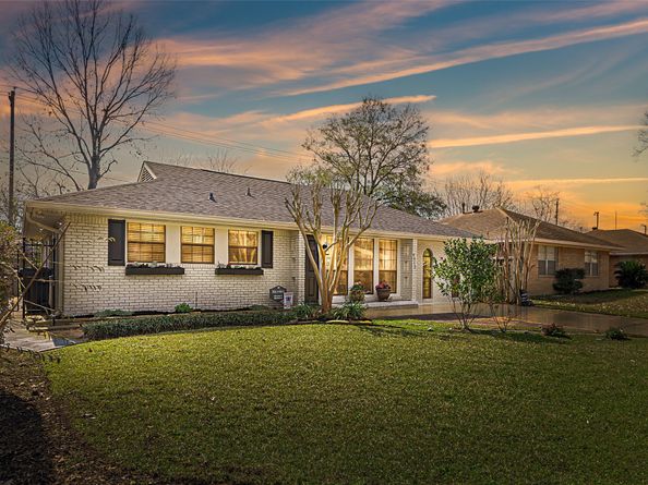 4513 Libbey Lane, Houston TX 77092