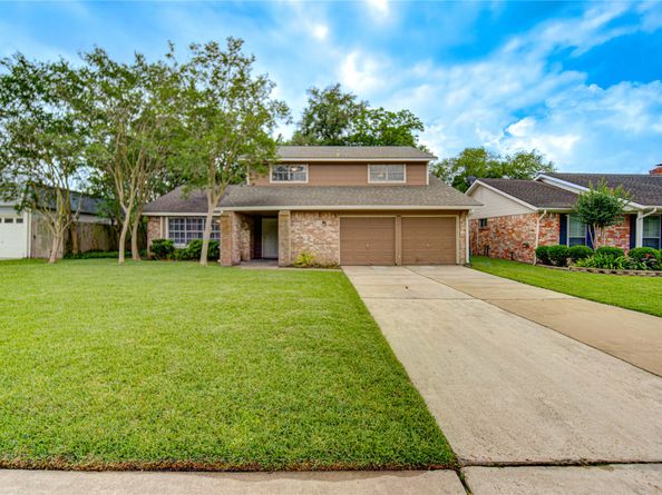 12103 Alston Drive, Meadows Place TX 77477