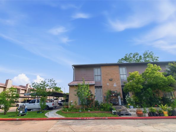 11000 Kinghurst Drive 134, Houston TX 77099