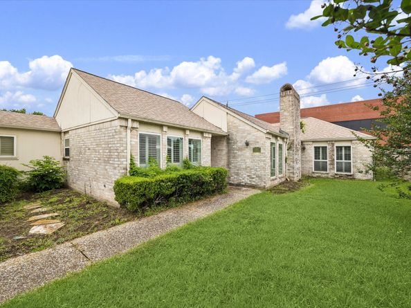 2915 Country Club Boulevard, Sugar Land TX 77478