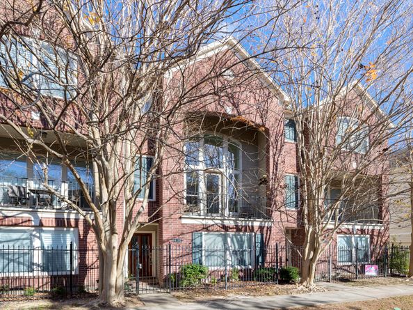 4102 Blossom Street, Houston TX 77007