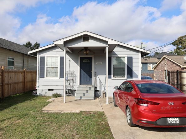 1009 Caplin Street, Houston TX 77022