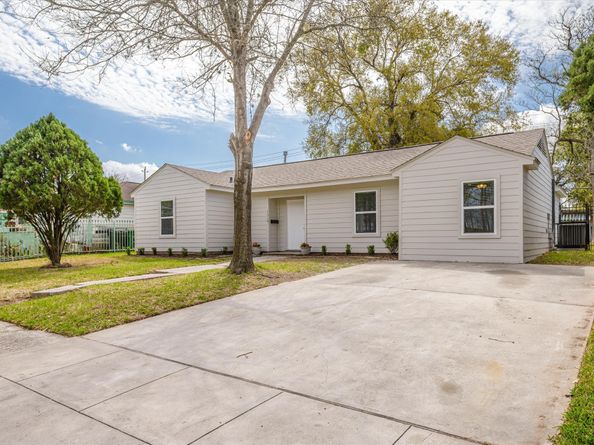 7310 Arnim Street, Houston TX 77087