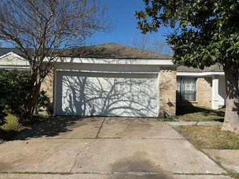 6534 Briar Glade Drive