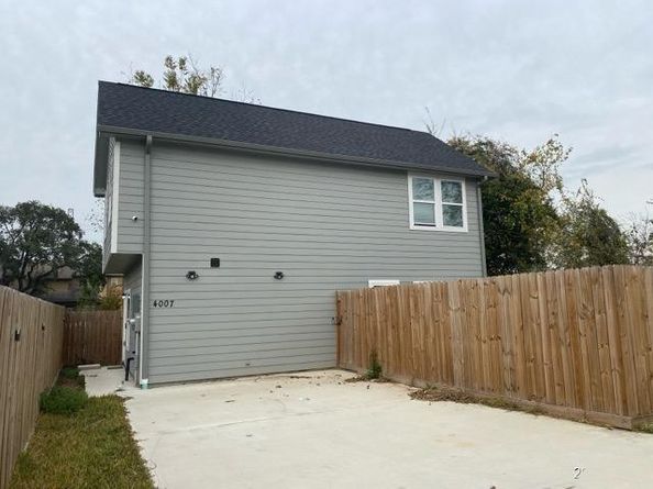 4007 King Street, Houston TX 77026