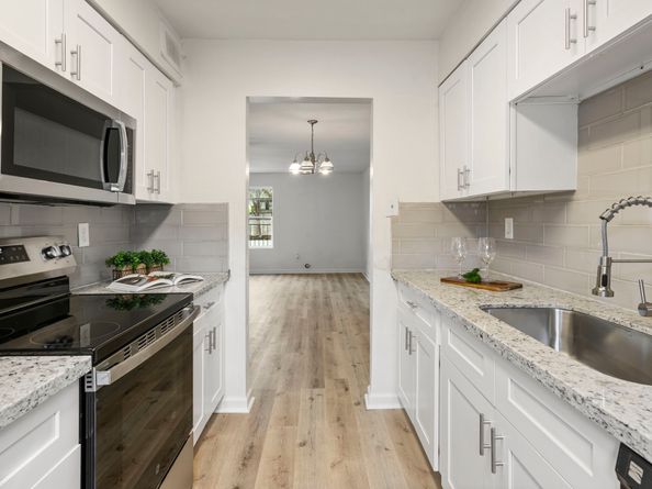 1701 Upland Drive 114, Houston TX 77043