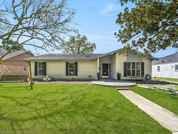 6215 Queensloch Drive, Houston TX 77096
