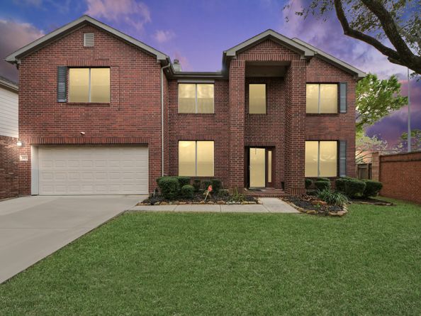 2619 Midnight Star Circle, Friendswood TX 77546