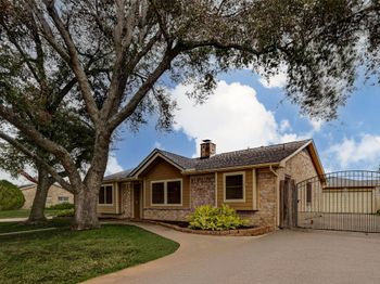 903 Park Meadow Drive