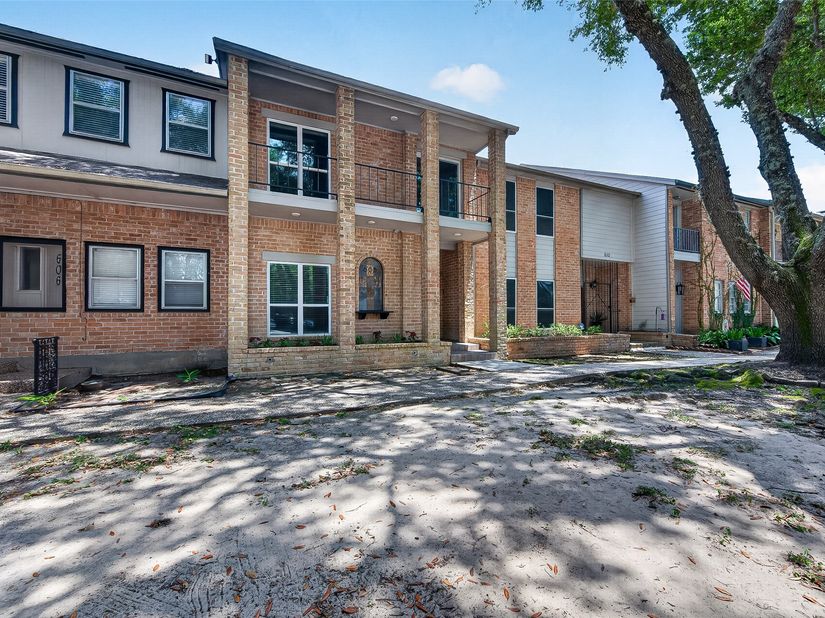 608 N Eldridge Parkway, Houston TX 77079