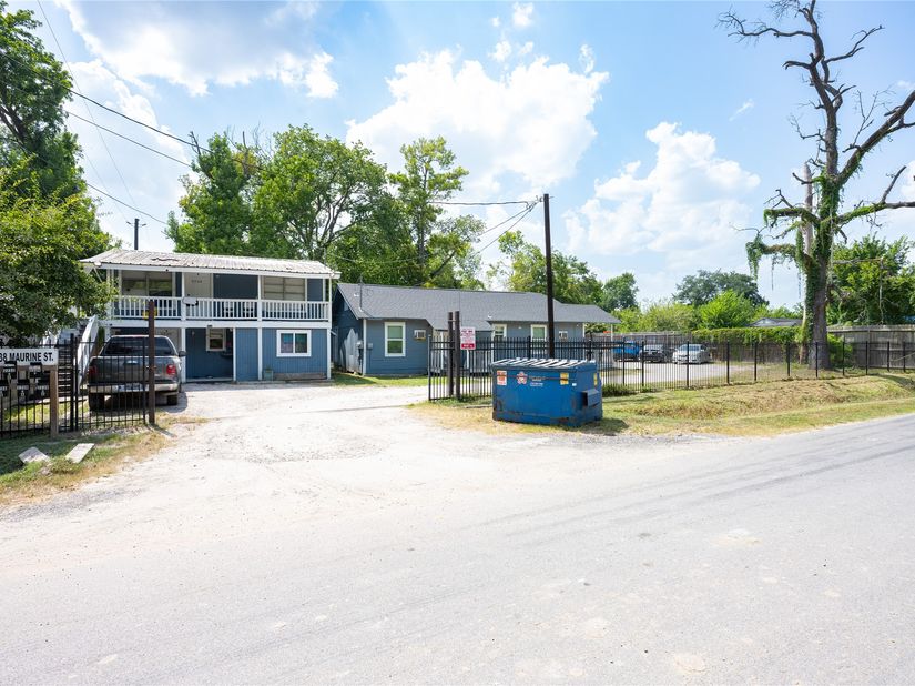 2232 Maurine Street, Houston TX 77039