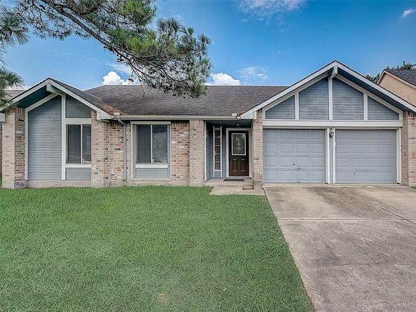 111 Ambershadow Drive, Houston TX 77015