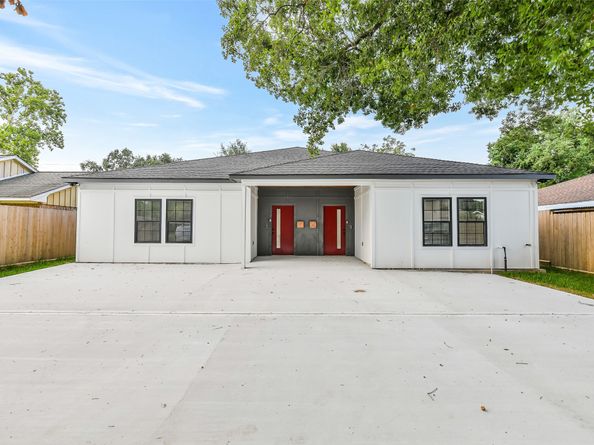6103 Cavalier Street, Houston TX 77087