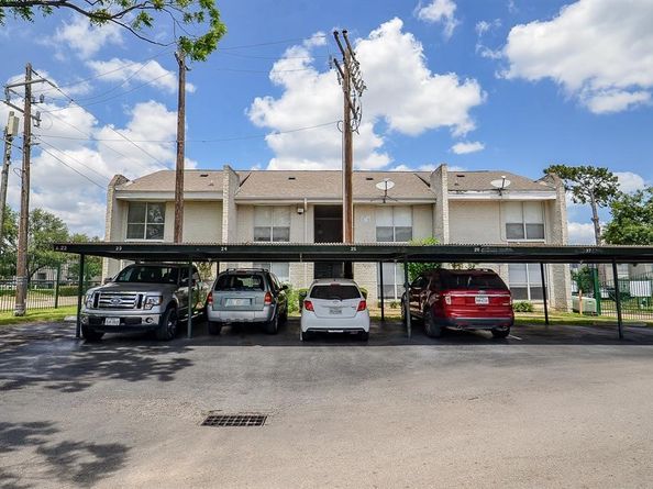 1950 Spenwick Drive 302, Houston TX 77055