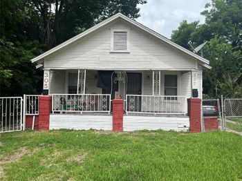 305 N Bryan Street