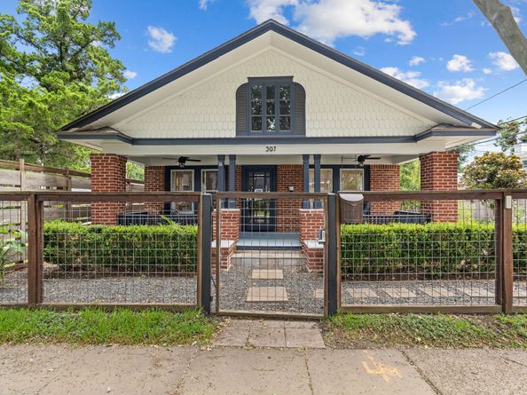 307 E 8th Street, Houston TX 77007