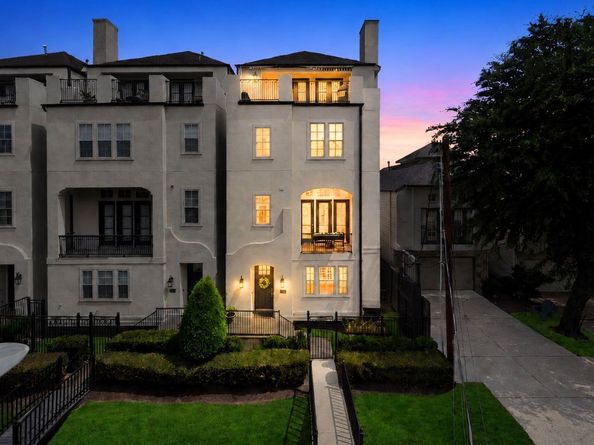 5750 Kiam Street, Houston TX 77007