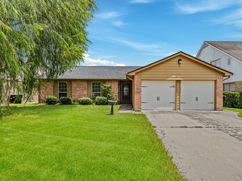 11414 Chelsea Walk Drive, Houston TX 77066