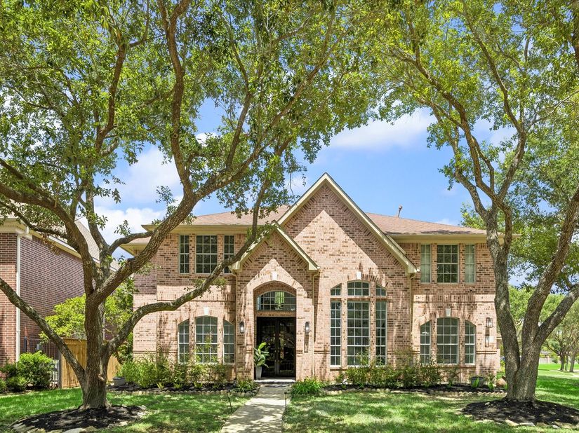 39 Oakmere Place, Sugar Land TX 77479