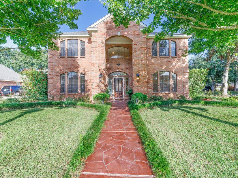 2006 Woodland Drive, Richmond TX 77406