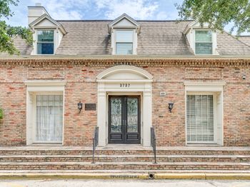 2727 Briarhurst Drive