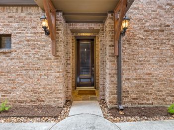 1909 Summer Street