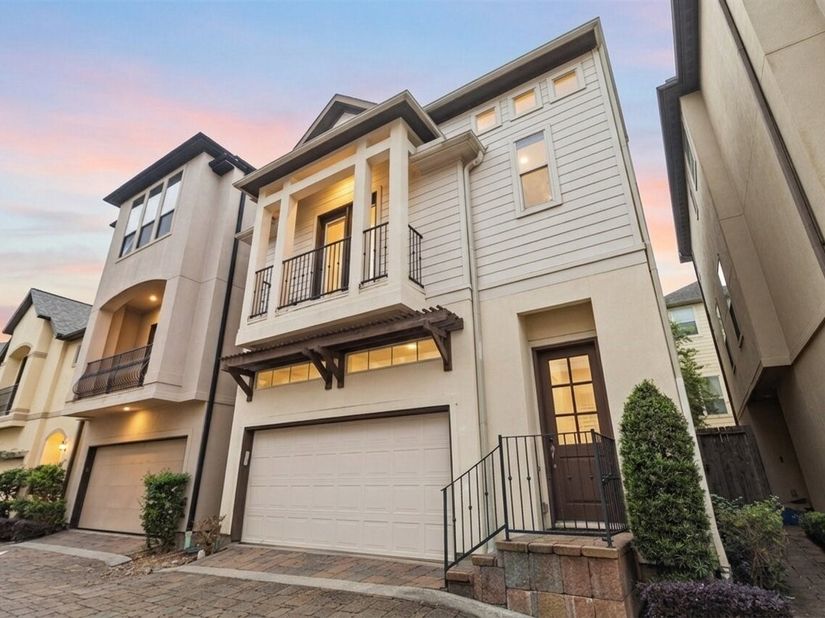 2823 Sherwin Street, Houston TX 77007
