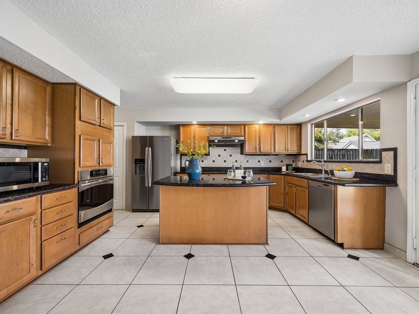 6415 Via Espana Drive, Houston TX 77083