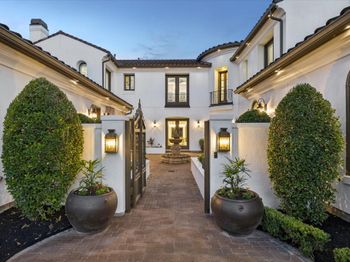 15307 Vista Creek Court