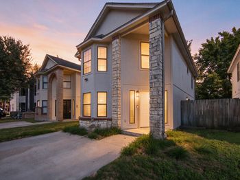 2937 La Estancia Lane