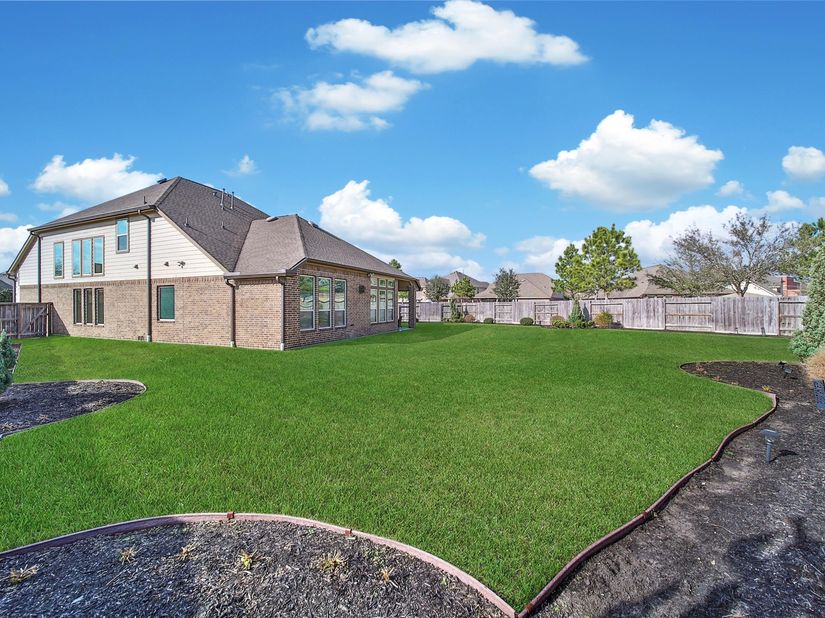 11030 Sarah Bluff Lane, Cypress TX 77433