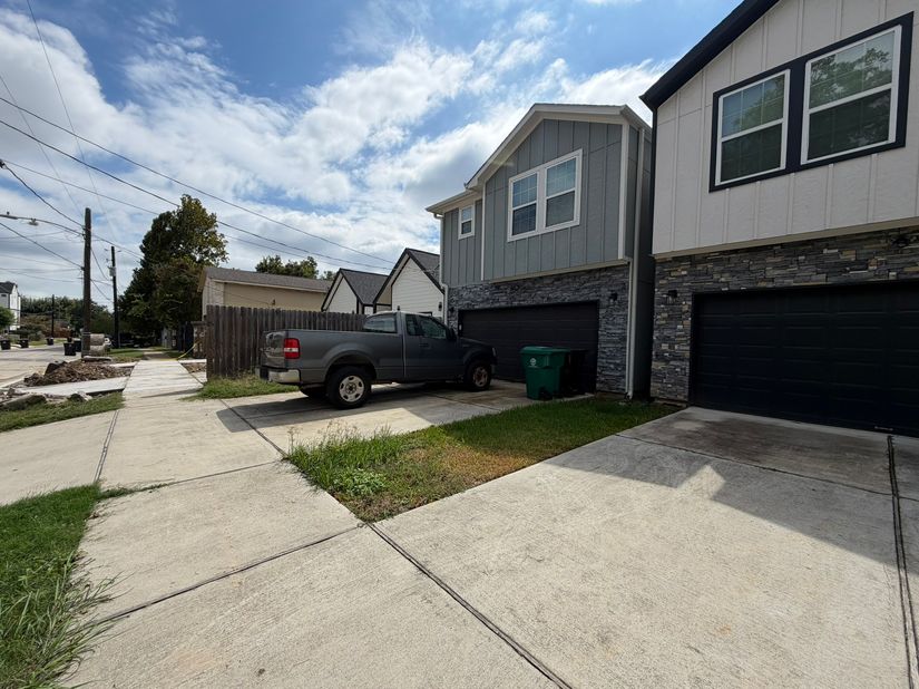 7320 Avenue J, Houston TX 77011