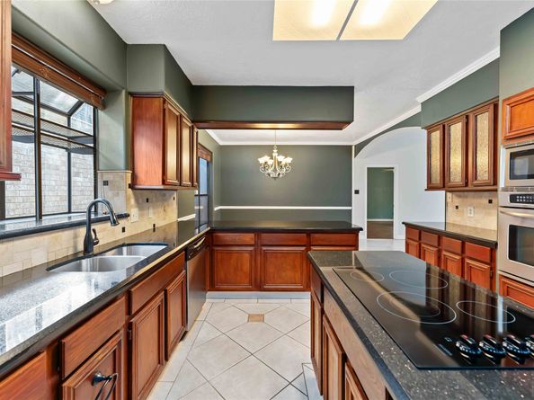 1914 Mosa Creek Court, Houston TX 77017