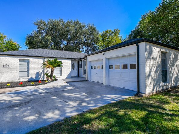 2203 Holly Knoll Street, Houston TX 77077