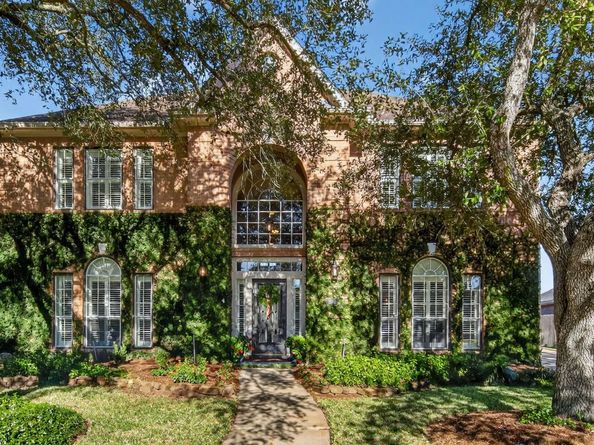 6515 Lussier Drive, Sugar Land TX 77479