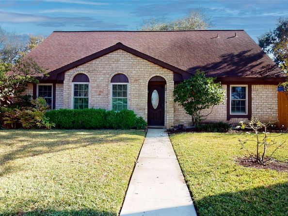 1915 Ashford Hollow Lane, Houston TX 77077