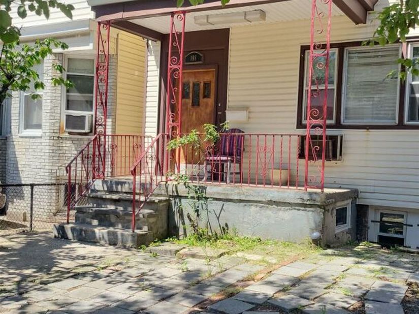188 North St, Jersey City NJ 07307
