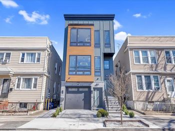 206 Clendenny Ave