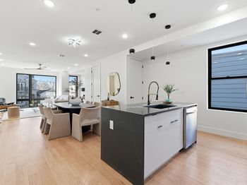 82 Pamrapo Ave